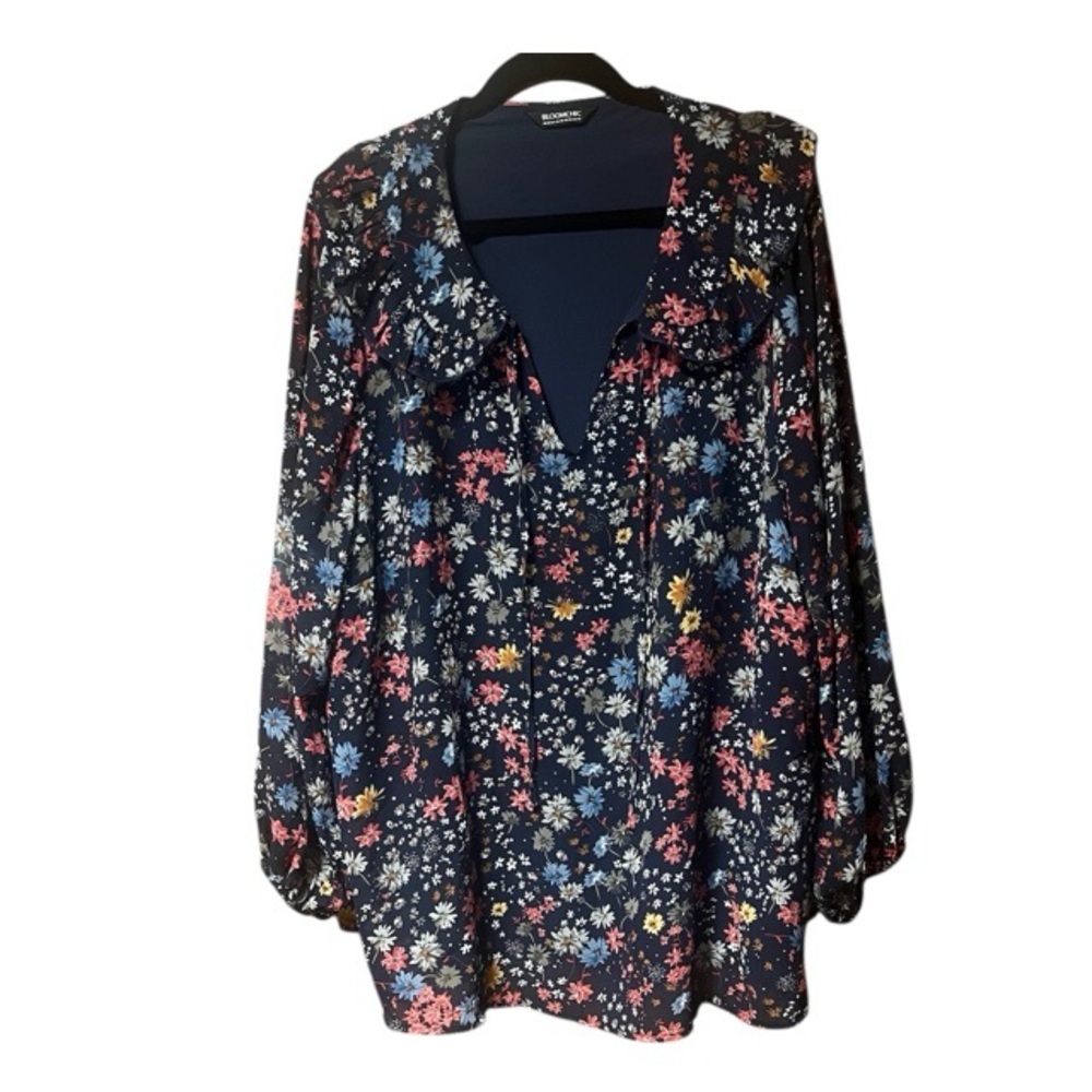 BloomChic Floral Ruffle Neck Long Sleeve‎ Blouse